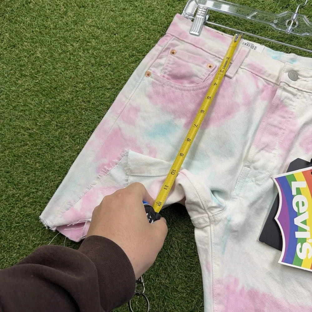 Levis 501 '93 Pride Tie Dye Shorts Mens 29 Buttonfly Frayed Hem MSRP $69.50 NWT